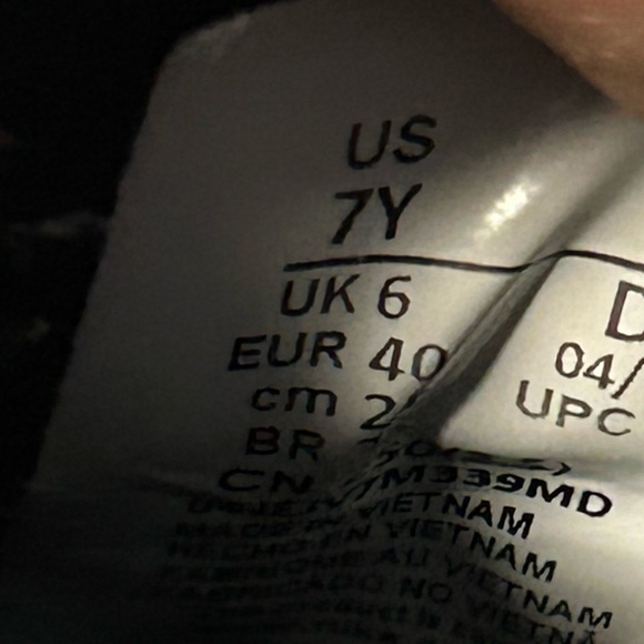 NIKE JORDAN Zion 2 black basketball shoe youth size 7 - Picture 4 of 8